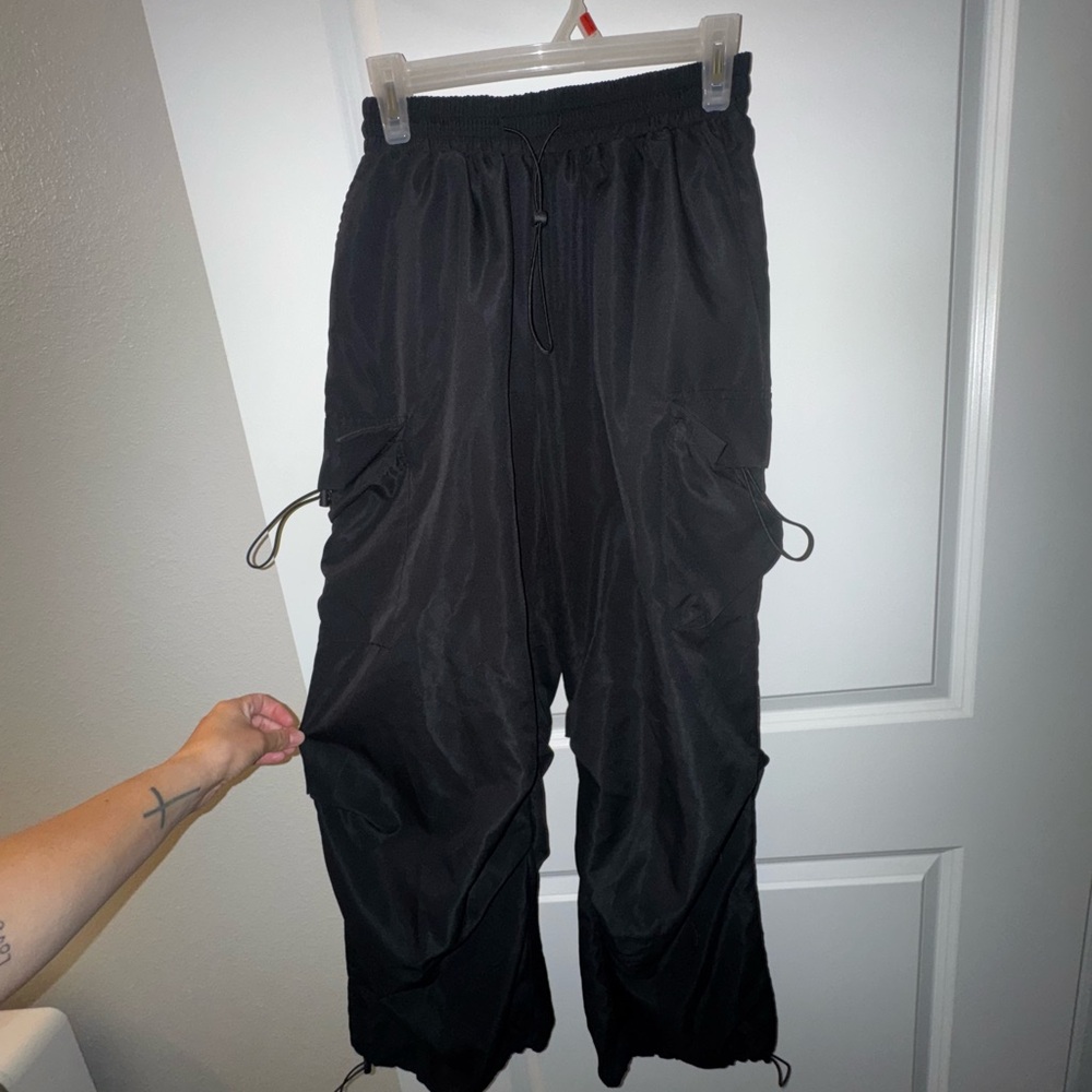 Black Cargo Pants with drawstring pockets - Picture 4 of 9